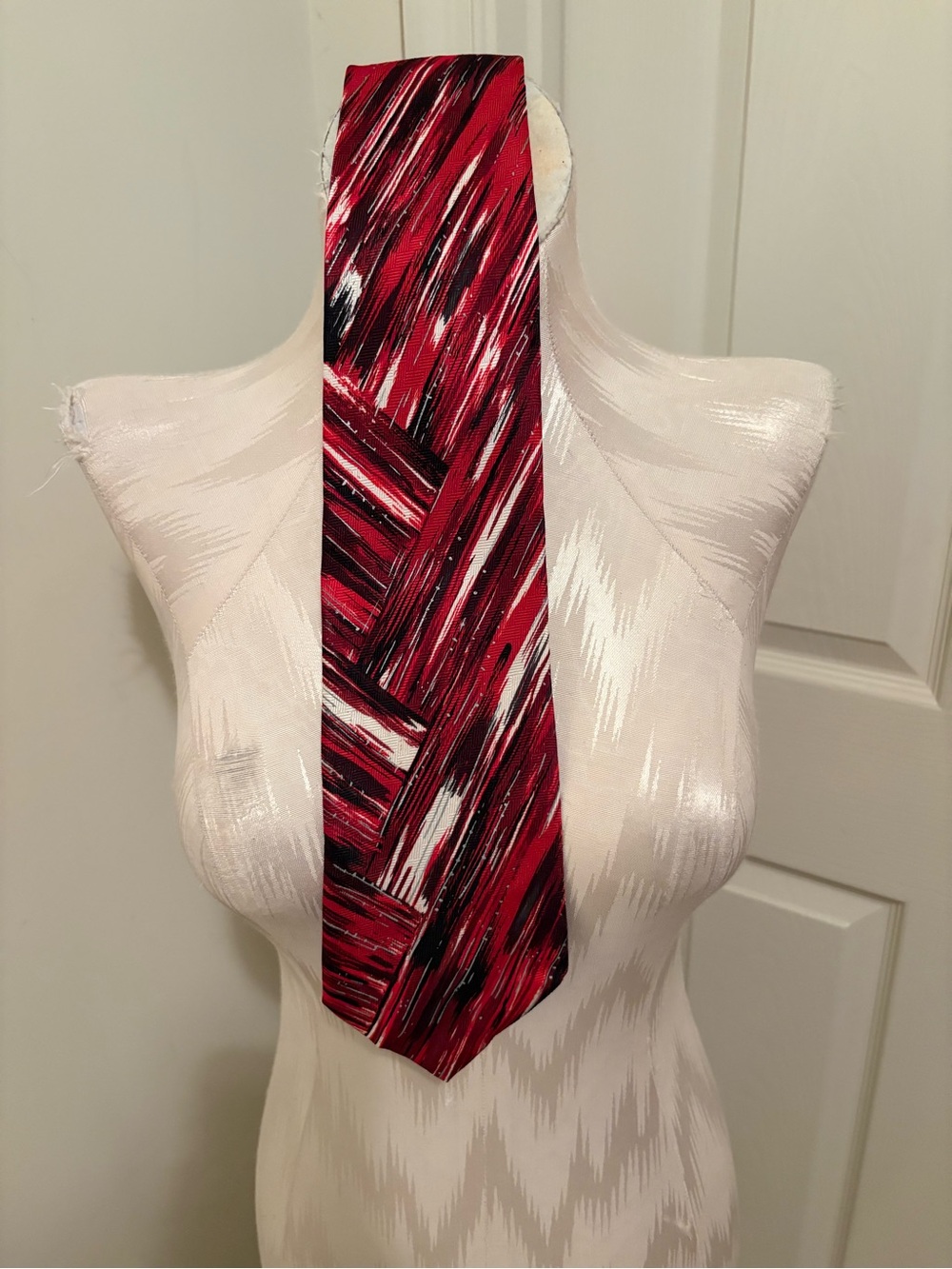 Balmain Red and Black Abstract Brushstroke Silk Tie vintage
